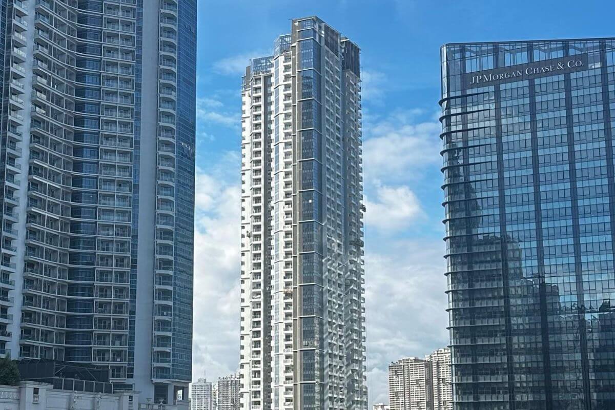 Uptown Arts Residence at BGC